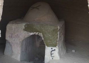 غار سه گانه بان مسیتی چابهار