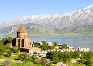 جزیره آکدامار کشف جزیره و کلیسای آکدامار وان