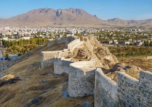 جاذبه های گردشگری شهر وان ترکیه