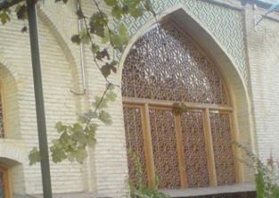 بنای چهل تن
