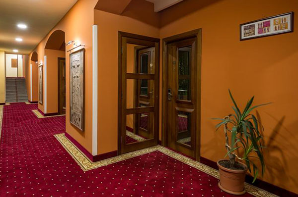 هتل Ararat