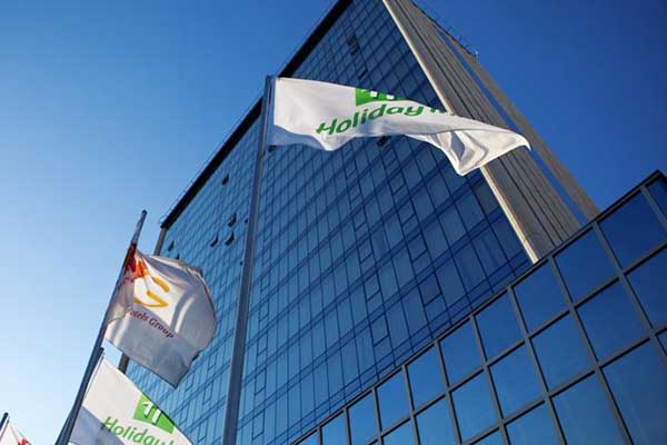  هتل Holiday Inn