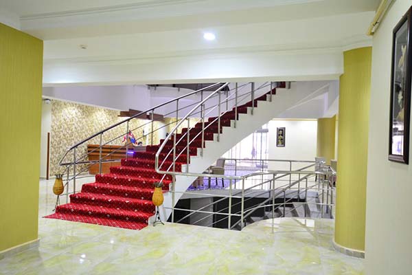 هتل Dimet Park Hotel van