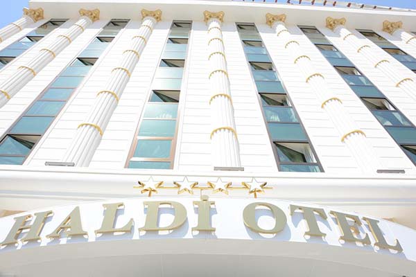 هتل Haldi Hotel van 